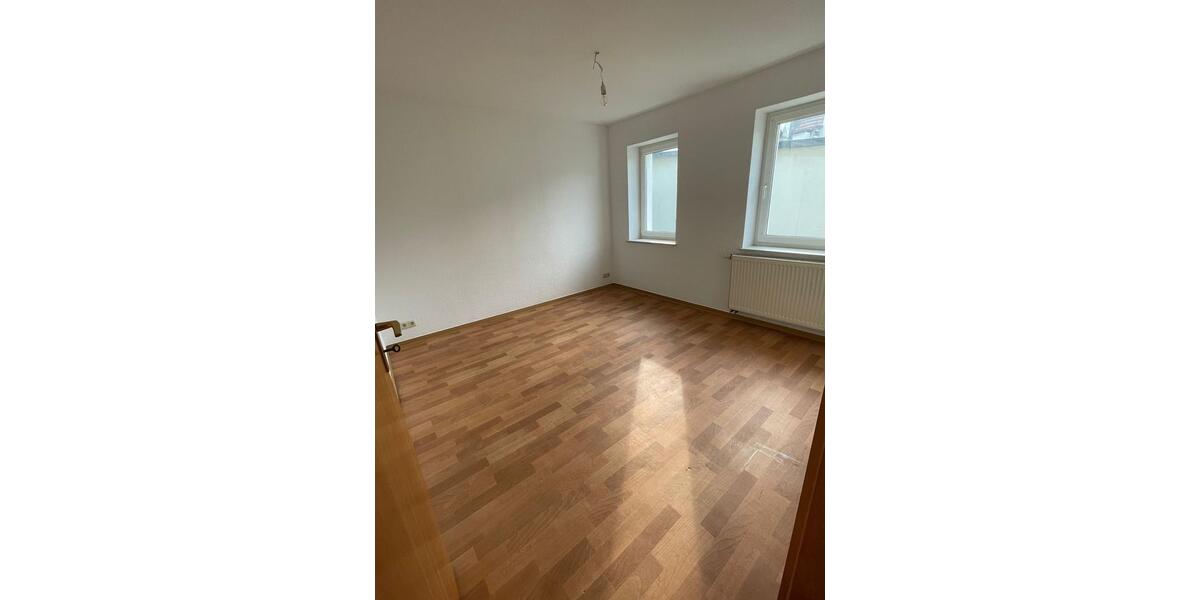 Erdgeschoßwohnung Schmölln - 2 Zimmer, 49 m&sup2;, 295&euro; | Angebot:25286608