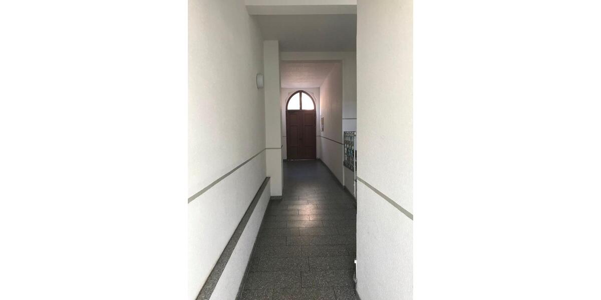 Etagenwohnung Zwickau - 2 Zimmer, 55 m&sup2;, 370&euro; | Angebot:24878691