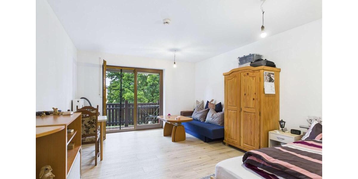 Etagenwohnung Lengenfeld - 1 Zimmer, 35 m&sup2;, 175&euro; | Angebot:23553307