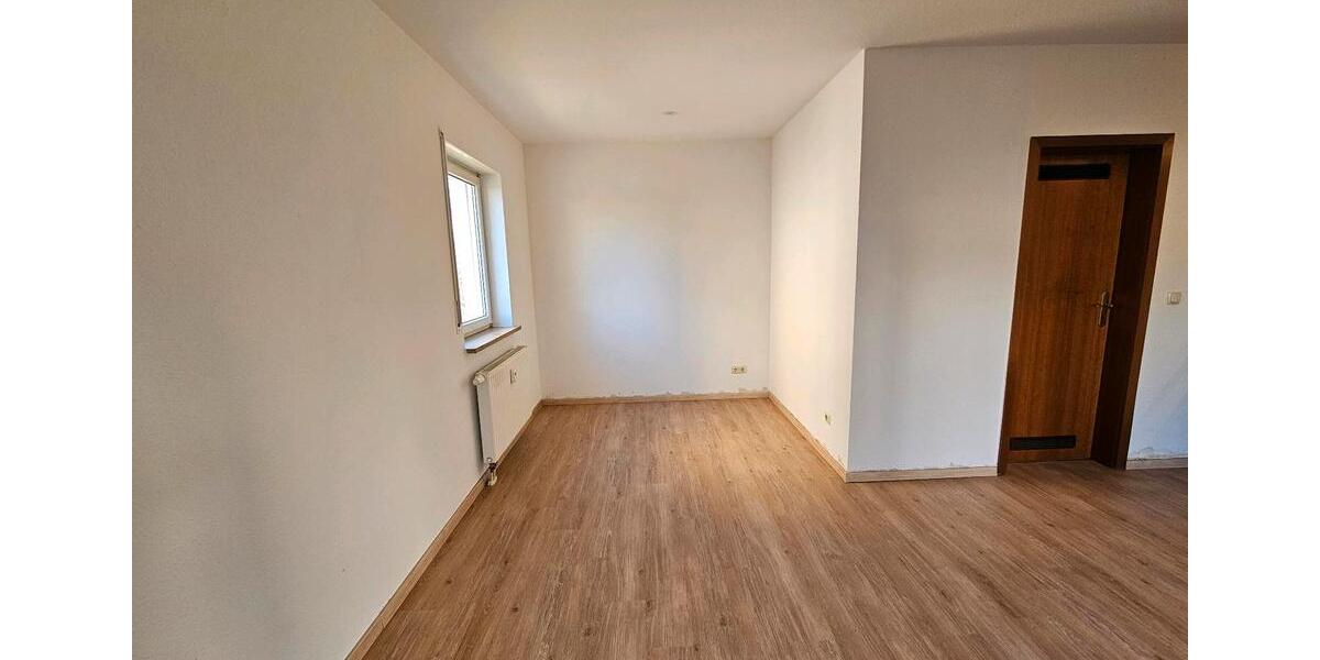 Erdgeschoßwohnung Hartenstein - 1 Zimmer, 32 m&sup2;, 46.000&euro; | Angebot:24693576