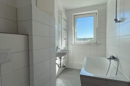 Wohnung Zwickau Pölbitz - 2 Zimmer, 48 m&sup2;, 279&euro; | Angebot:25739970