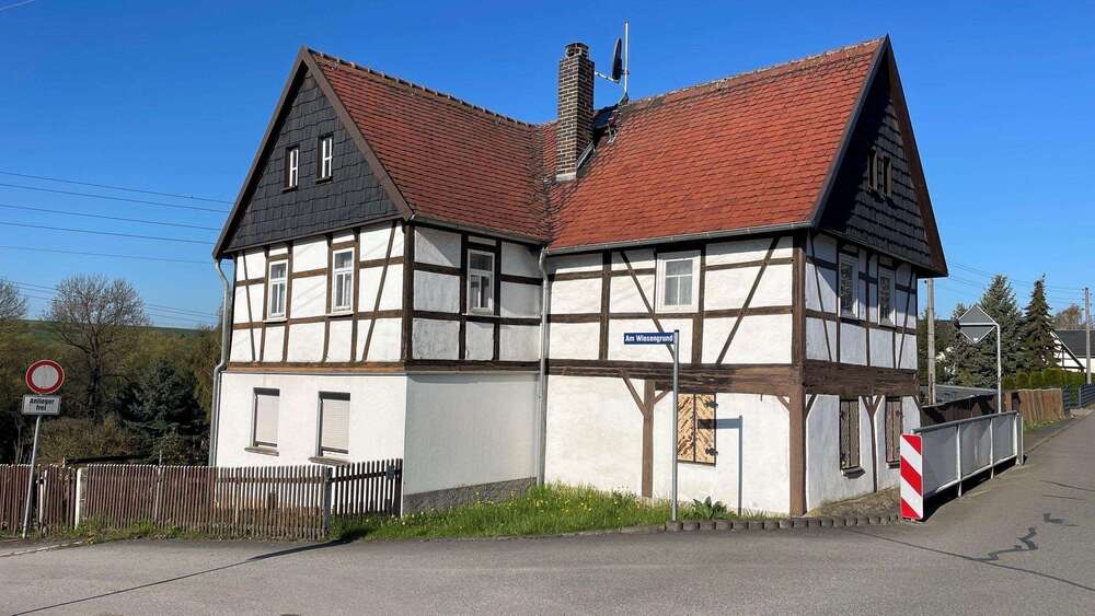 Einfamilienhaus Crimmitschau - 5 Zimmer, 95 m&sup2;, 69.700&euro; | Angebot:26691662