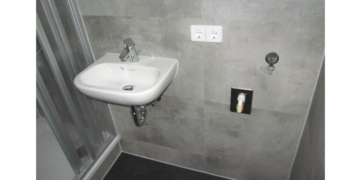 Etagenwohnung Zwickau - 2 Zimmer, 60 m&sup2;, 350&euro; | Angebot:25974143