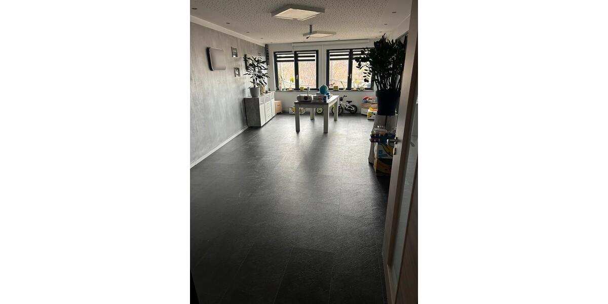 Einfamilienhaus Greiz - 6 Zimmer, 193 m&sup2;, 190.000&euro; | Angebot:25343159