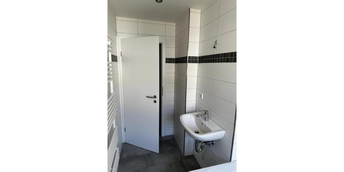 Etagenwohnung Hartenstein - 2 Zimmer, 48 m&sup2;, 365&euro; | Angebot:23873137