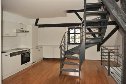 Wohnung Zwickau - 2 Zimmer, 104 m&sup2;, 850&euro; | Angebot:24979013