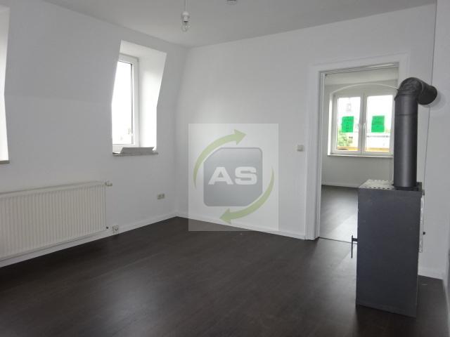 Dachgeschoßwohnung Zwickau - 2 Zimmer, 66 m&sup2;, 355&euro; | Angebot:24395223