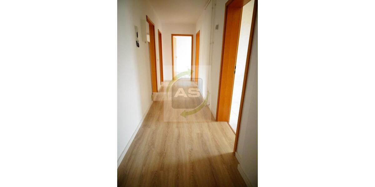 Etagenwohnung Zwickau Auerbach - 3 Zimmer, 76 m&sup2;, 400&euro; | Angebot:23215760