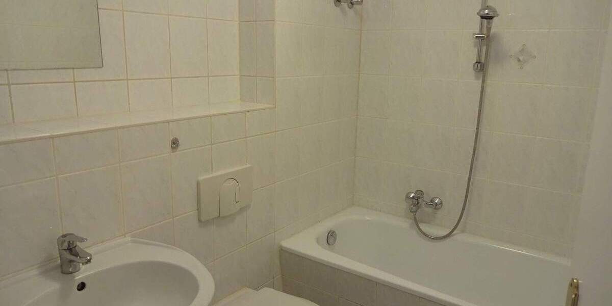Etagenwohnung Zwickau Pölbitz - 2 Zimmer, 46 m&sup2;, 280&euro; | Angebot:25780739