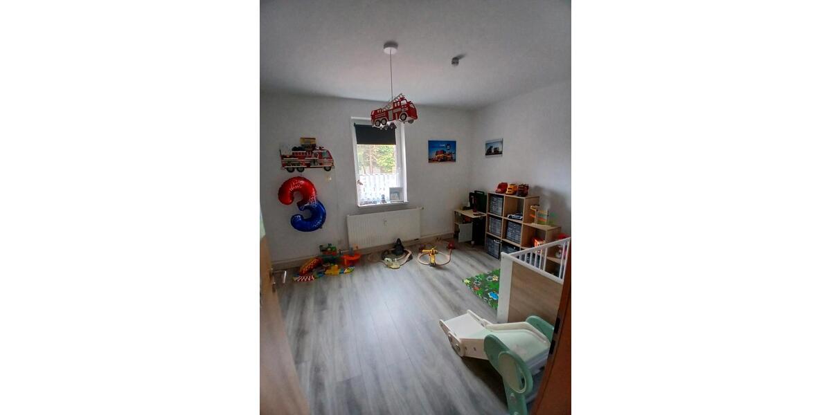 Erdgeschoßwohnung Oelsnitz (Erzgebirge) - 5 Zimmer, 110 m&sup2;, 900&euro; | Angebot:25943904