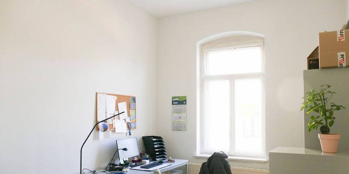 Gewerbeobjekt Reichenbach im Vogtland Reichenbach - 8 Zimmer, 196 m&sup2;, 985&euro; | Angebot:25678427