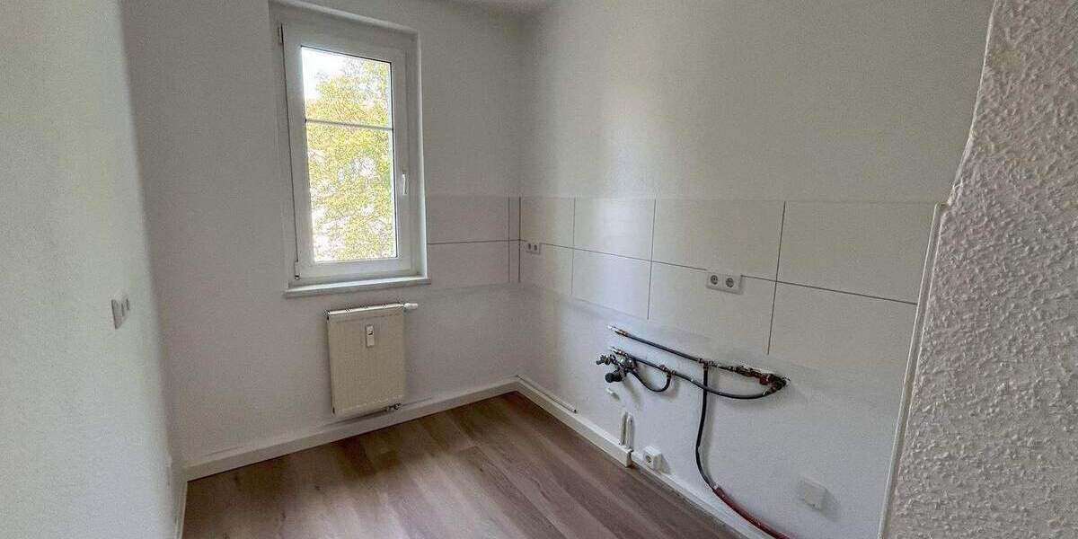 Etagenwohnung Zwickau Eckersbach - 2 Zimmer, 47 m&sup2;, 289&euro; | Angebot:25740069