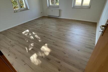 Wohnung Hartmannsdorf - 3 Zimmer, 66 m&sup2;, 399&euro; | Angebot:25636229