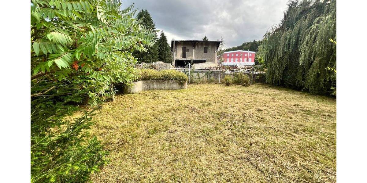 Mehrfamilienhaus, Wohnhaus Lengenfeld - 4 Zimmer, 150 m&sup2;, 85.000&euro; | Angebot:25708235