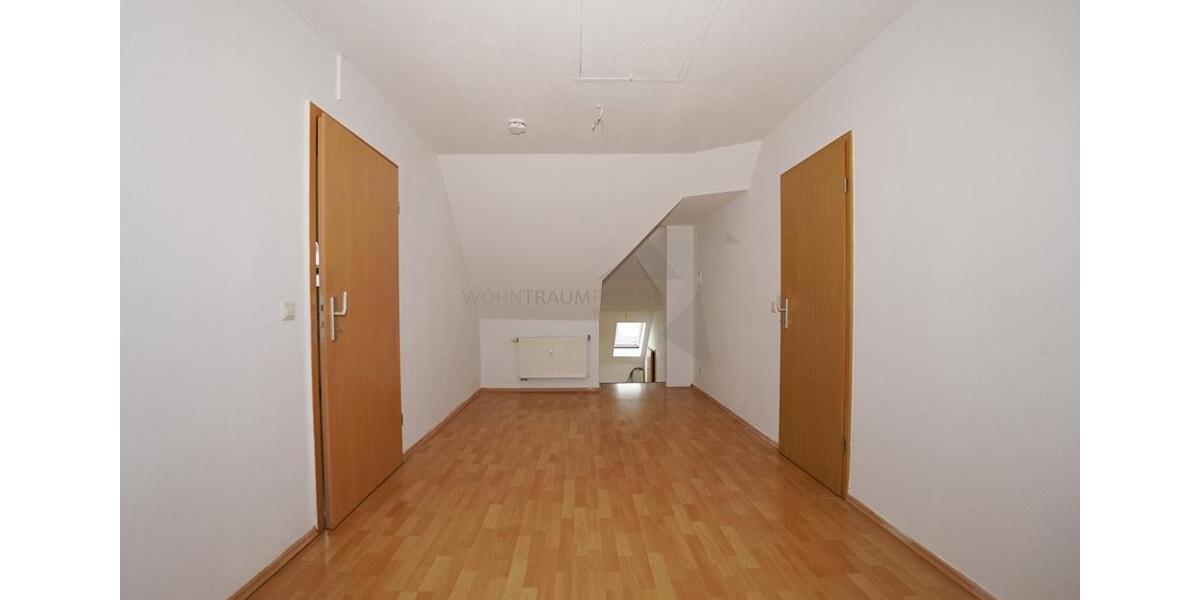 Etagenwohnung Zwickau Neuplanitz - 3 Zimmer, 83 m&sup2;, 450&euro; | Angebot:24729933