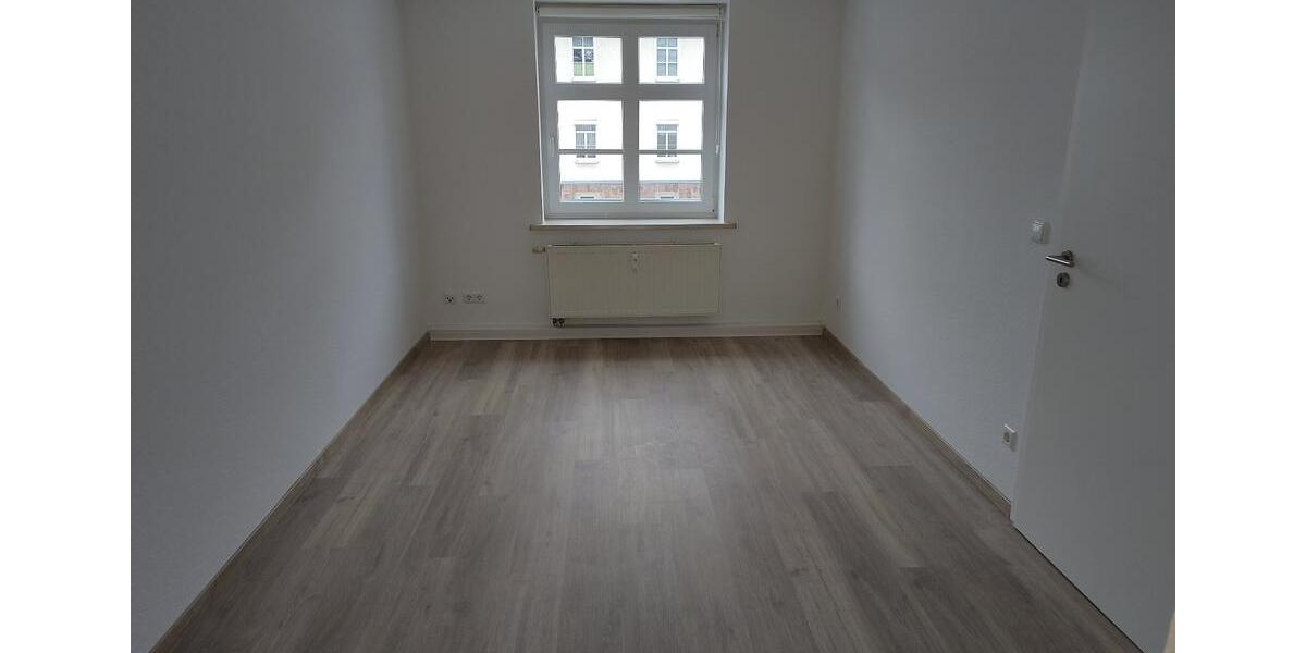 Etagenwohnung Hartmannsdorf - 2 Zimmer, 49 m&sup2;, 310&euro; | Angebot:25873361