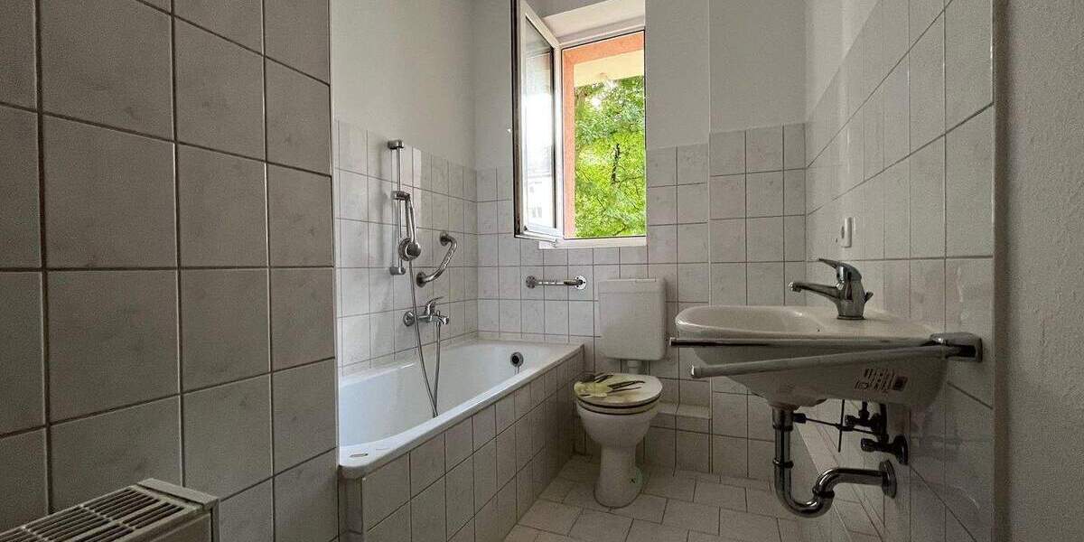 Etagenwohnung Zwickau Pölbitz - 3 Zimmer, 70 m&sup2;, 457&euro; | Angebot:25740072