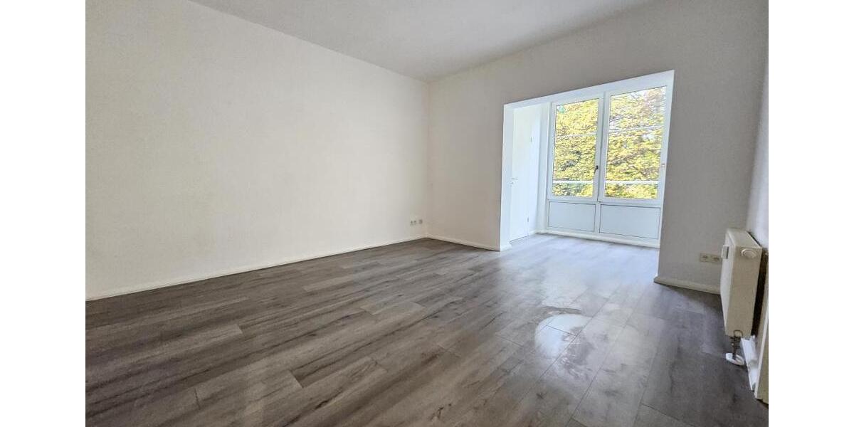 Etagenwohnung Zwickau Zwickau-Nord - 3 Zimmer, 69 m&sup2;, 448&euro; | Angebot:25962398