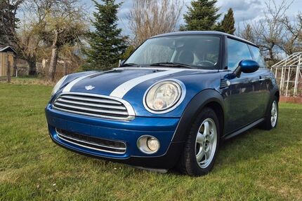 Mini ONE 194.878 km 1.999 &euro; Auerbach 08209
