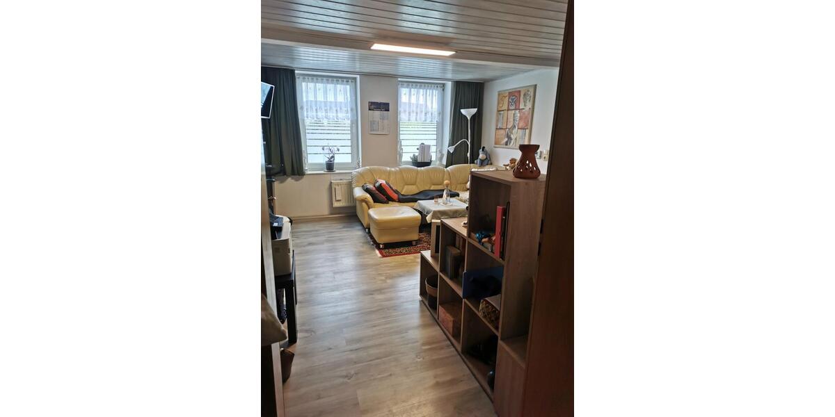 Dachgeschoßwohnung Reichenbach im Vogtland - 3 Zimmer, 70 m&sup2;, 400&euro; | Angebot:24625537