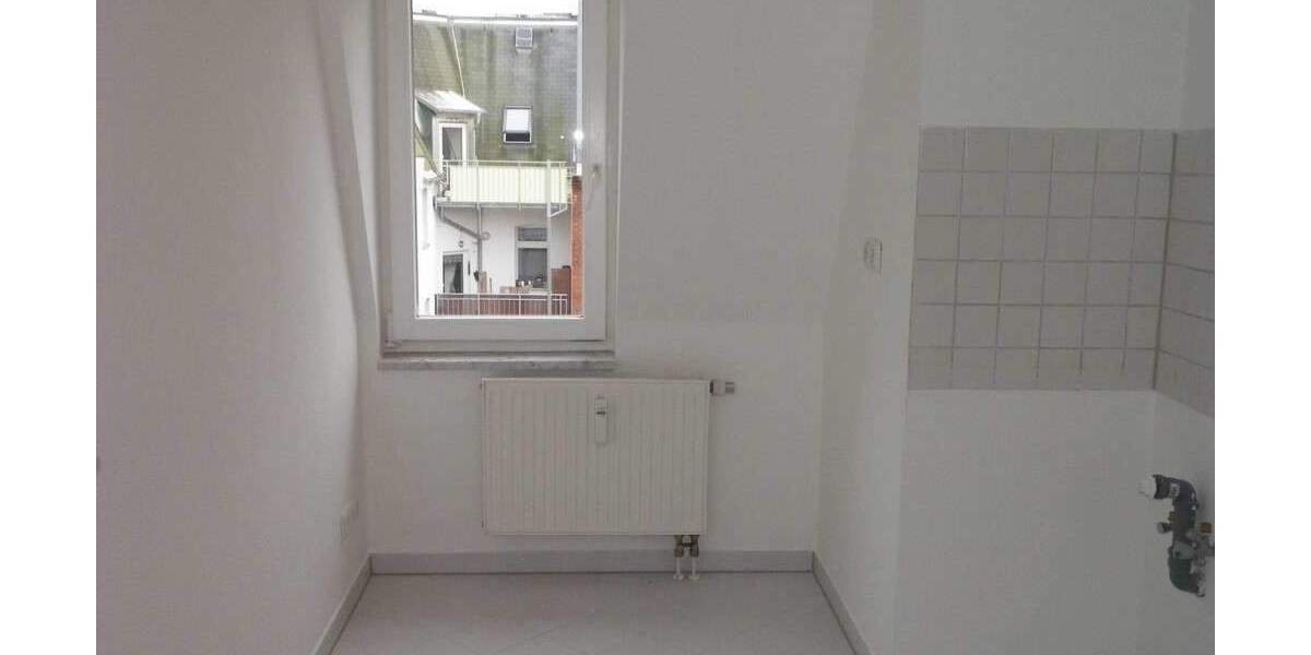 Etagenwohnung Zwickau Pölbitz - 2 Zimmer, 58 m&sup2;, 410&euro; | Angebot:25771739
