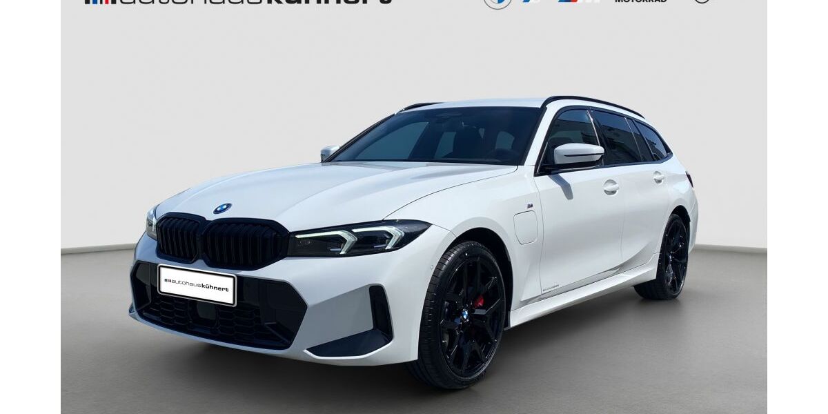 BMW 330 3.883 km 59.855 &euro; Zwickau 08060