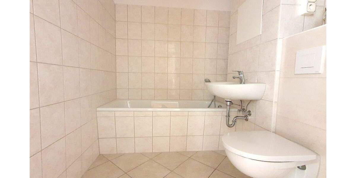 Etagenwohnung Zwickau Eckersbach - 2 Zimmer, 59 m&sup2;, 325&euro; | Angebot:25676696