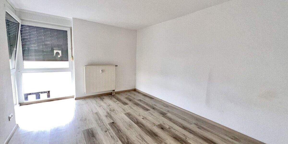 Etagenwohnung Limbach-Oberfrohna Oberfrohna - 3 Zimmer, 75 m&sup2;, 79.900&euro; | Angebot:25688256