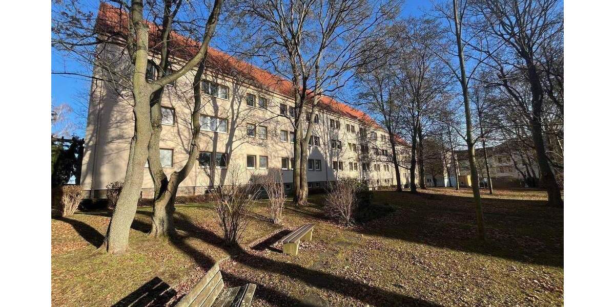 Etagenwohnung Zwickau Marienthal - 2 Zimmer, 52 m&sup2;, 299&euro; | Angebot:25700210