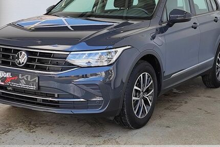 VW Tiguan 60.260 km 23.869 &euro; Oberlungwitz 09353