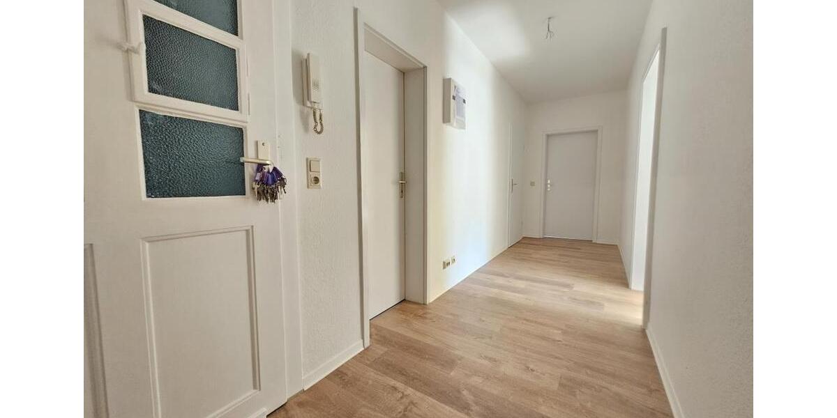 Dachgeschoßwohnung Aue-Bad Schlema Bad Schlema - 3 Zimmer, 78 m&sup2;, 389&euro; | Angebot:26645174