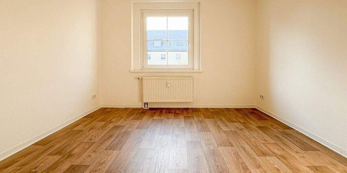 Etagenwohnung Zwickau Pölbitz - 2 Zimmer, 57 m&sup2;, 349&euro; | Angebot:25800681