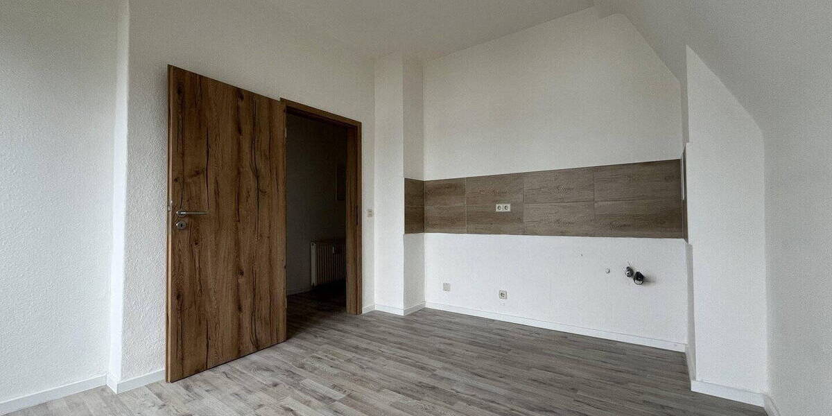 Etagenwohnung Zwickau Pölbitz - 3 Zimmer, 79 m&sup2;, 480&euro; | Angebot:25706272