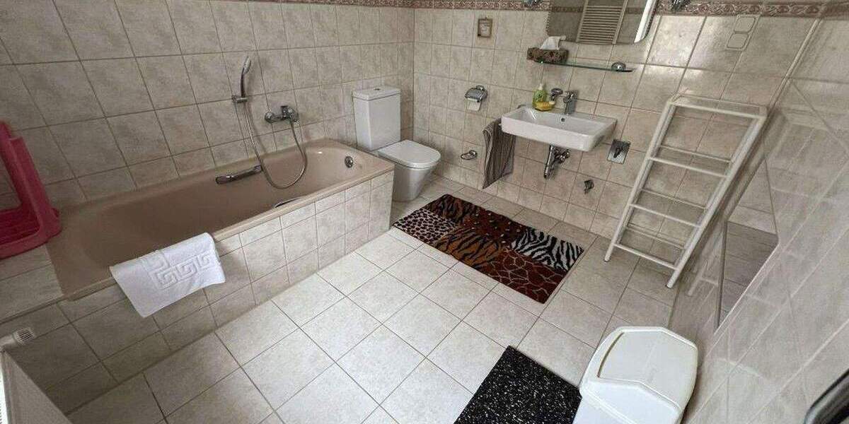 Mehrfamilienhaus, Wohnhaus Berga-Wünschendorf Markersdorf - 7 Zimmer, 190 m&sup2;, 155.000&euro; | Angebot:25657487