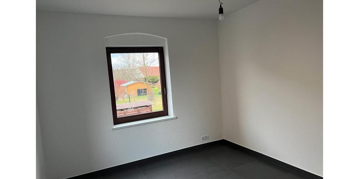 Erdgeschoßwohnung Limbach-Oberfrohna Oberfrohna - 2 Zimmer, 64 m&sup2;, 680&euro; | Angebot:24754217