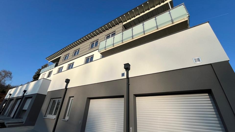 Maisonettenwohnung Werdau - 3 Zimmer, 126 m&sup2;, 1.642&euro; | Angebot:21120128