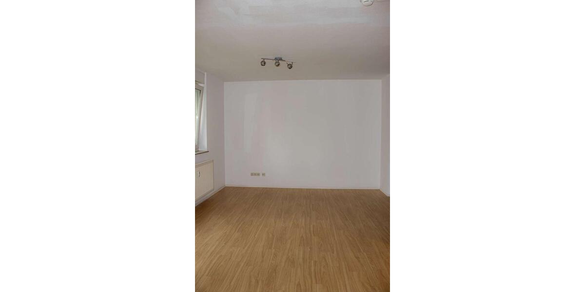 Etagenwohnung Zwickau - 2 Zimmer, 42 m&sup2;, 506&euro; | Angebot:23146896