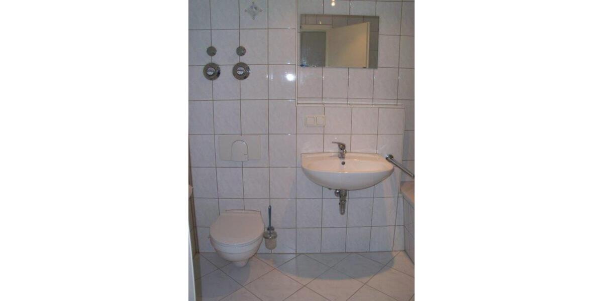 Etagenwohnung Zwickau Zwickau-Nord - 1 Zimmer, 28 m&sup2;, 220&euro; | Angebot:20581978