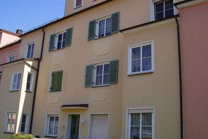 Wohnung Zwickau Marienthal - 2 Zimmer, 33 m&sup2;, 245&euro; | Angebot:25707551