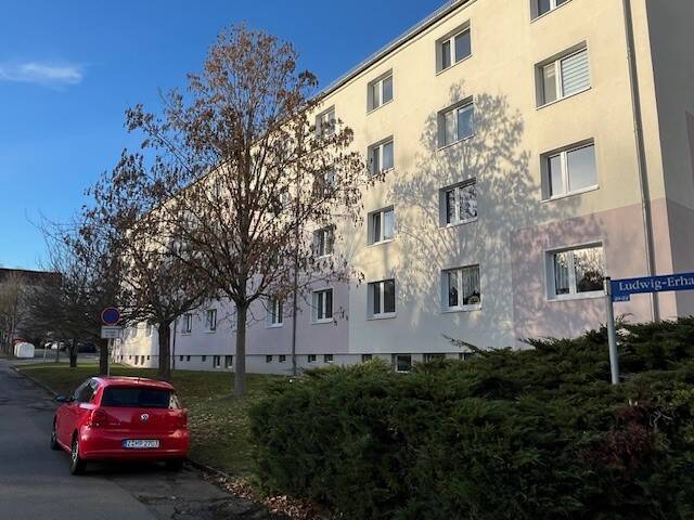 Etagenwohnung Zwickau Marienthal - 2 Zimmer, 42 m&sup2;, 260&euro; | Angebot:26700101