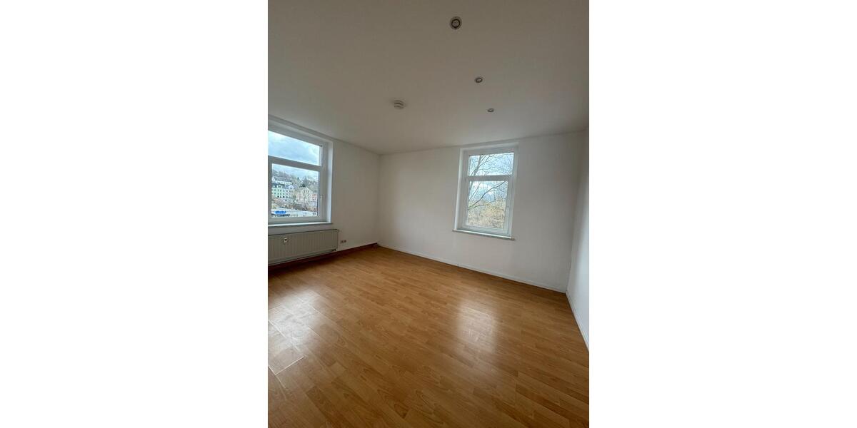 Etagenwohnung Lengenfeld - 3 Zimmer, 59 m&sup2;, 325&euro; | Angebot:25319771