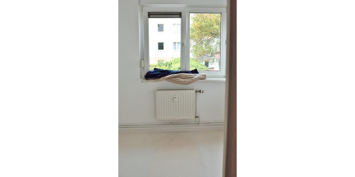 Erdgeschoßwohnung Limbach-Oberfrohna Oberfrohna - 3 Zimmer, 58 m&sup2;, 350&euro; | Angebot:17594342