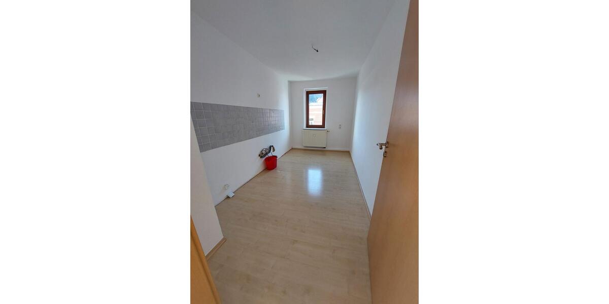 Etagenwohnung Limbach-Oberfrohna Oberfrohna - 2 Zimmer, 55 m&sup2;, 319&euro; | Angebot:24836331