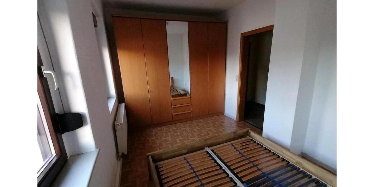 Etagenwohnung Limbach-Oberfrohna Oberfrohna - 2 Zimmer, 55 m&sup2;, 280&euro; | Angebot:24307006