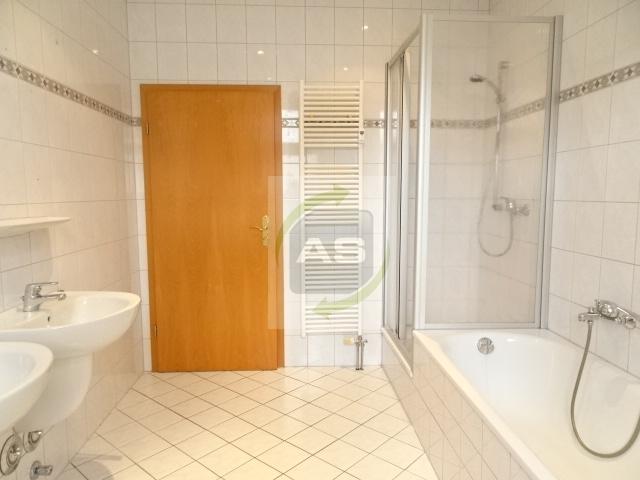 Erdgeschoßwohnung Zwickau Zwickau-Nord - 4 Zimmer, 96 m&sup2;, 669&euro; | Angebot:25854233