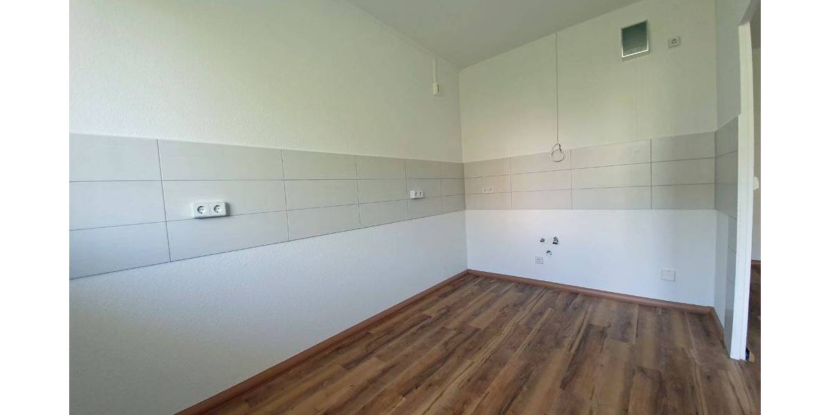 Etagenwohnung Zwickau Eckersbach - 3 Zimmer, 71 m&sup2;, 412&euro; | Angebot:25668561