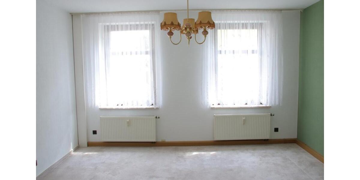 Doppelhaushälfte Crimmitschau - 12 Zimmer, 170 m&sup2;, 125.000&euro; | Angebot:25538408