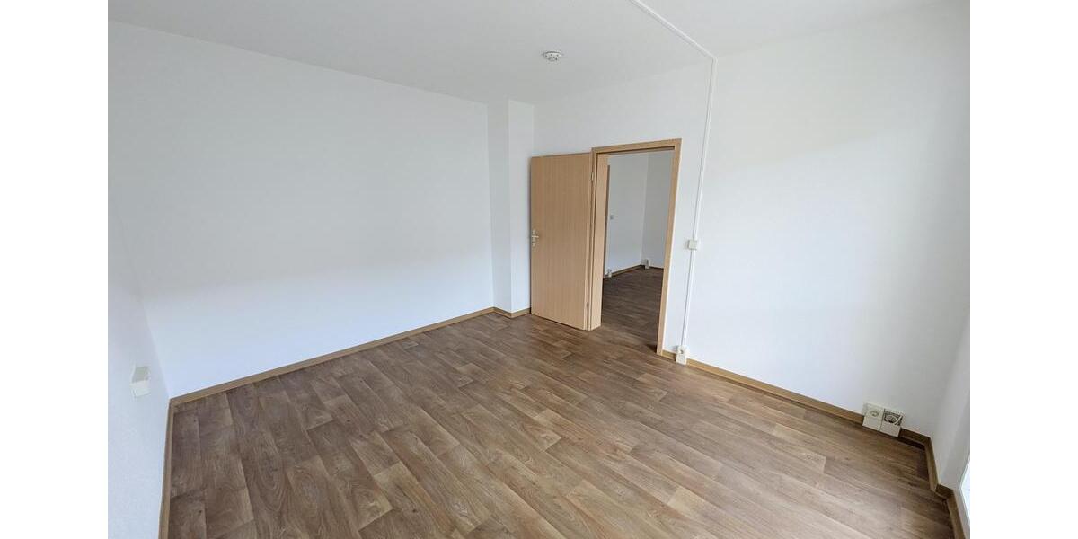 Etagenwohnung Limbach-Oberfrohna Oberfrohna - 2 Zimmer, 51 m&sup2;, 327&euro; | Angebot:25945633