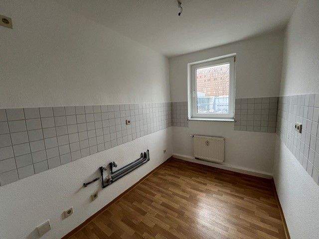 Etagenwohnung Zwickau Pölbitz - 3 Zimmer, 55 m&sup2;, 325&euro; | Angebot:25700027