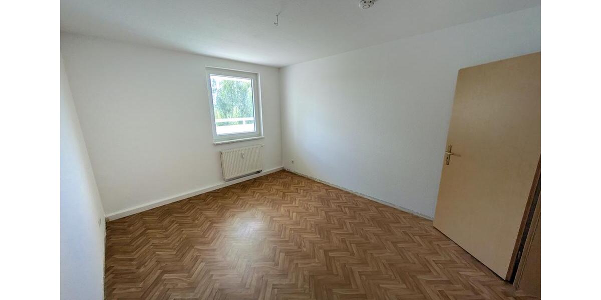 Etagenwohnung Limbach-Oberfrohna Oberfrohna - 2 Zimmer, 56 m&sup2;, 356&euro; | Angebot:25945710